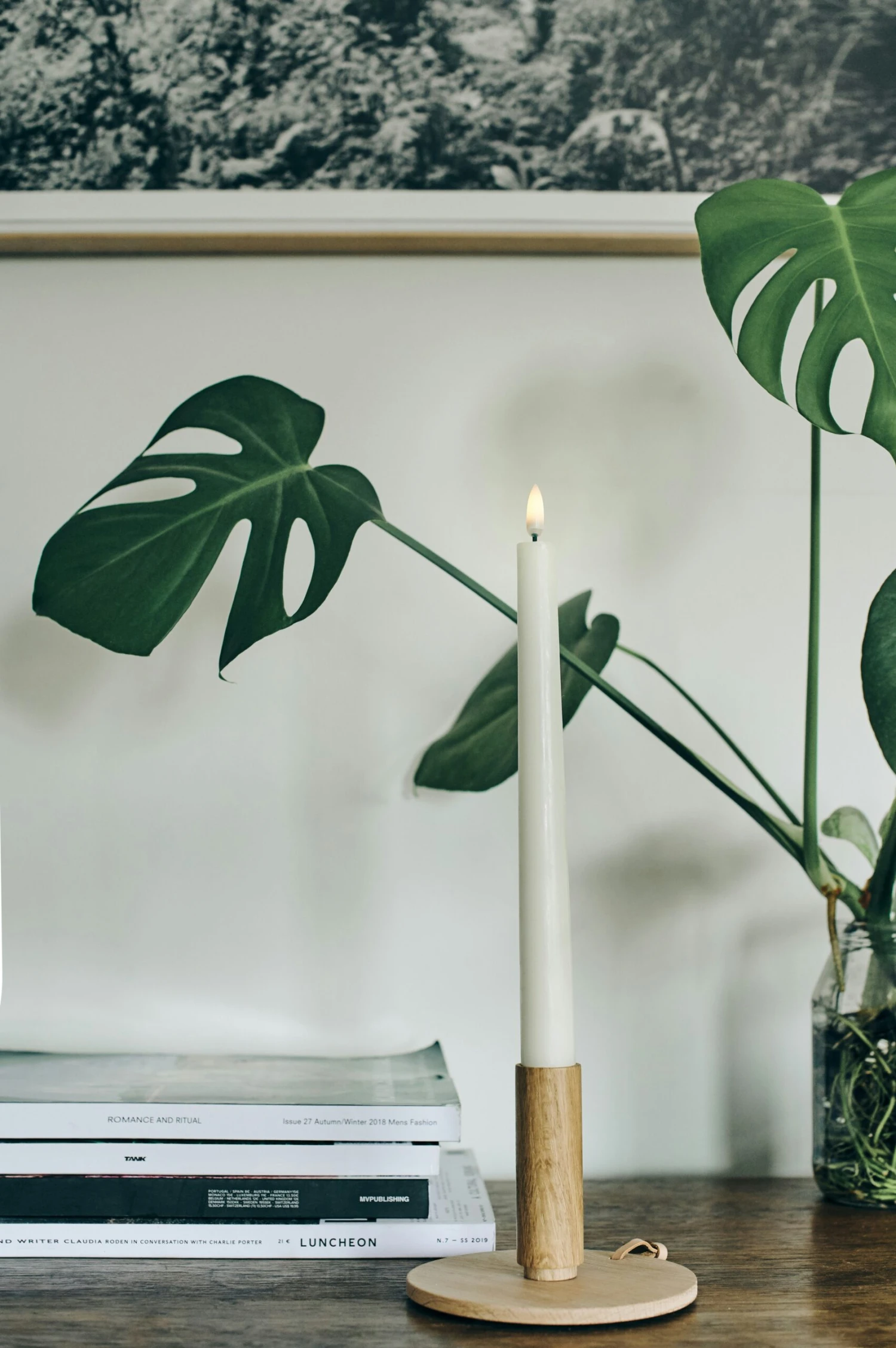 LED Stabkerze Nordic White 2,3x25,5 Cm, 2-er Set – Bild 4